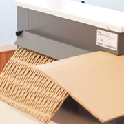 Perforadora para reciclar cartón en material de relleno acolchado de embalaje HSM ProfiPack C400