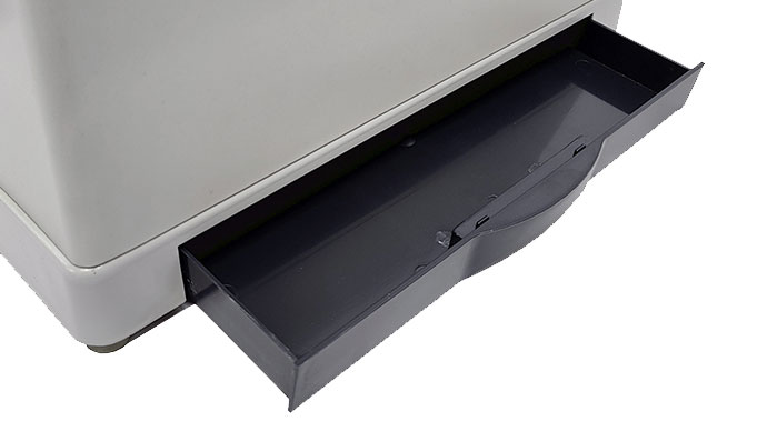 Para recoger los recortes la encuadernadora Fellowes Metal 50R incorpora un práctico cajón de residuos extraíble