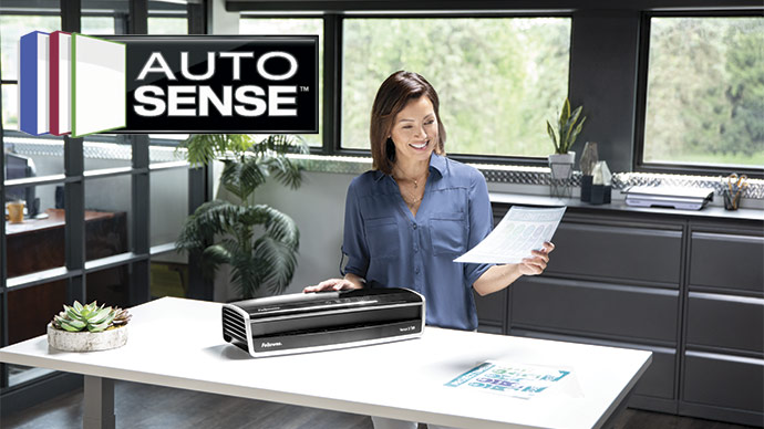 Detección del grosor de la funda y ajuste automático de temperatura en la plastificadora Fellowes Jupiter