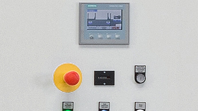 Guía de usuario multilingüe y control de memoria programable