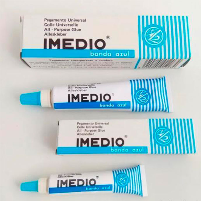 El adhesivo Imedio es de secado rápido y además es resistente al agua para un pegado fuerte y duradero