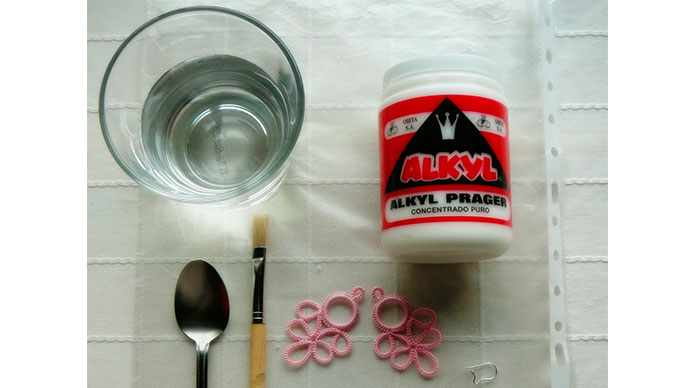 Base de agua El Alkyl Prager es un producto muy concentrado que se puede utilizar sobre cualquier tipo de material que añadiendole agua podrás conseguir un efecto mate o semi mate.