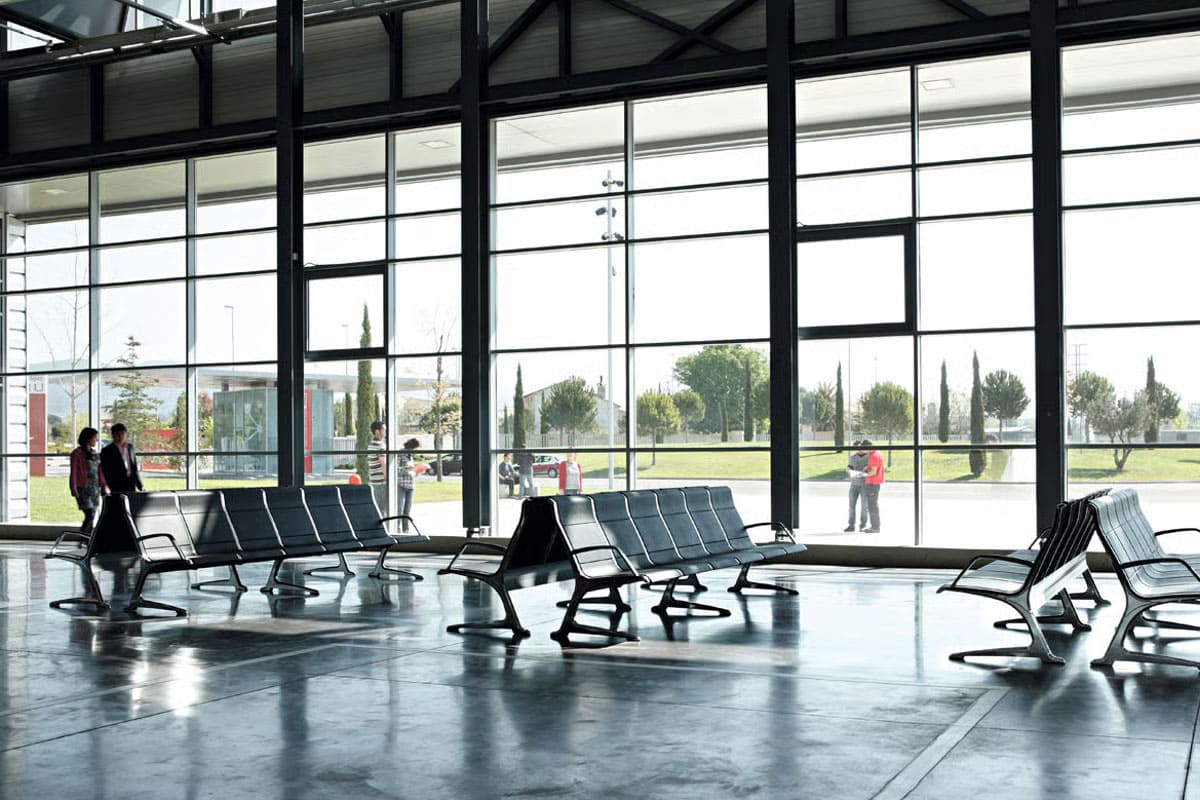 Bancada Passport de Actiu en aeropuerto