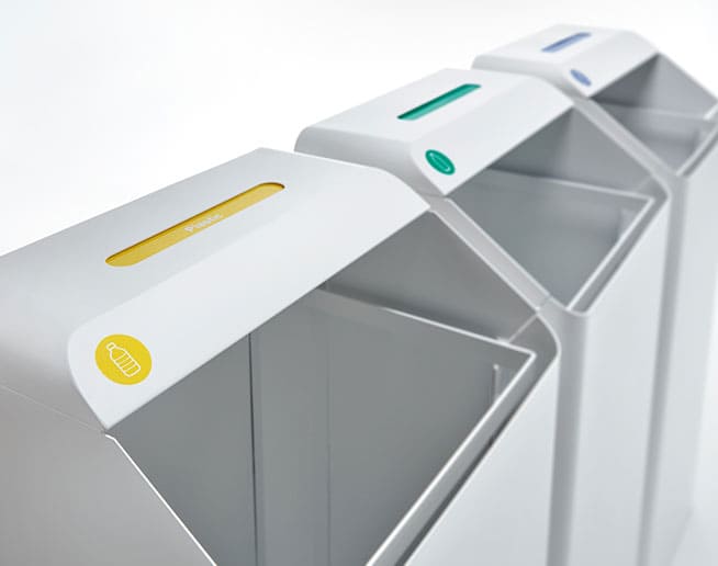 3 papeleras Baden con diferente color de vinilo