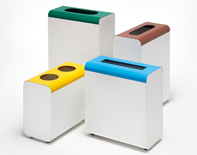Cuatro papeleras Interlaken, cada una de un tamaño
