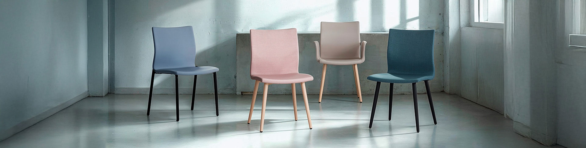 Acabados y patas de la silla Uma de Actiu