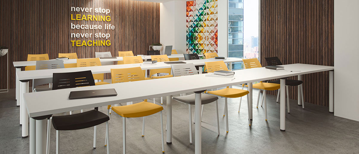 Sillas Spacio de Actiu instaladas en sala de formación