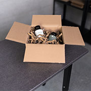 Virutas de cartón reciclado producidas por la HSM EcoChip