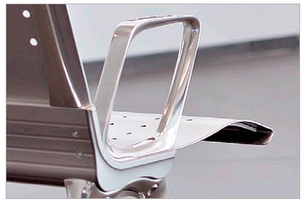 Reposabrazos de aluminio para la bancada de butacas Transit