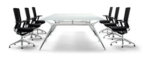 Configura tu mesa Arkitek con amplia variedad de estructuras, acabados y superficies