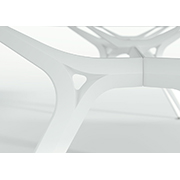 Estructura blanca de la mesa de diseño Arkitek de Actiu