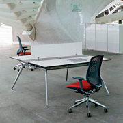 Mesa de diseño para oficina Arkitek de Actiu