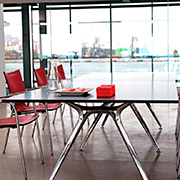 Mesa de diseño para oficina Arkitek de Actiu