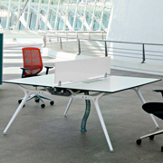 Mesa de diseño para oficina Arkitek de Actiu