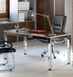 Mesas rectas para oficina Executive con estructura de acero cromado