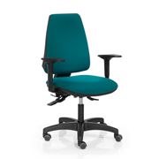 Silla Adapta de Dile Office con base de nylon negro tapizada en azul verde turquesa