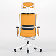 Silla de oficina A+S Work de Actiu que garantiza una correcta postura de la espalda