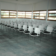 Silla Atenea de Dile Office en blanco para sala de conferencias
