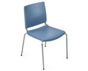 Silla de oficina con cuerpo de acero y carcasa de polipropileno azul