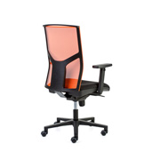 Silla negra con respaldo ergonómica naranja