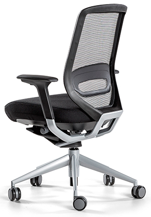 Silla de oficina con asiento tapizado con tejido técnico transpirable TNK Actiu serie 30