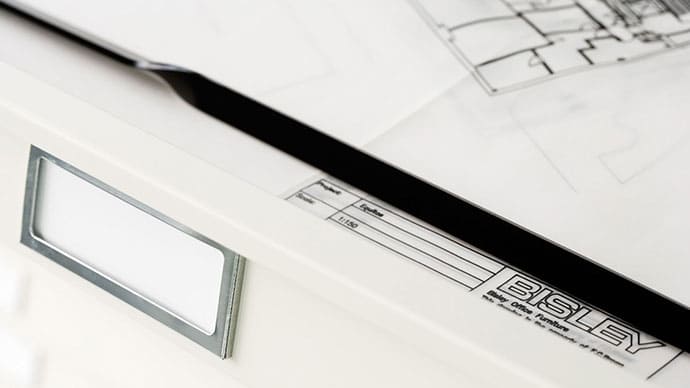 Detalle de cajón de archivador de planos Bisley