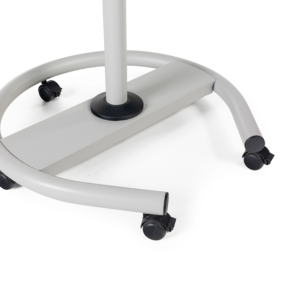 La base de 5 ruedas con freno te permite mover cómodamente la pizarra allá donde se necesite 