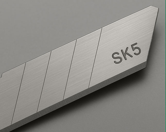 Cuchilla de cúter profesional de acero SK5 para corte preciso en materiales resistentes