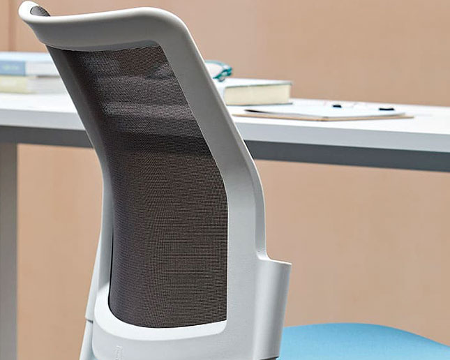 Silla Urban Plus 30 con respaldo Harlequin