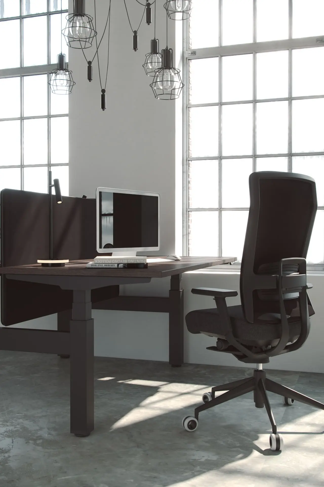 Mesa elevable Mobility en tonos oscuros con silla TNK-Flex