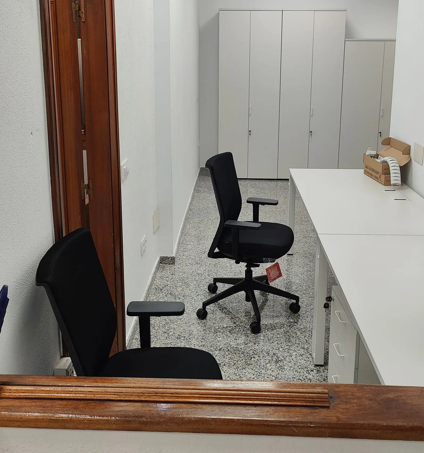 Recepción de Ayuntamiento amueblada por Asturalba