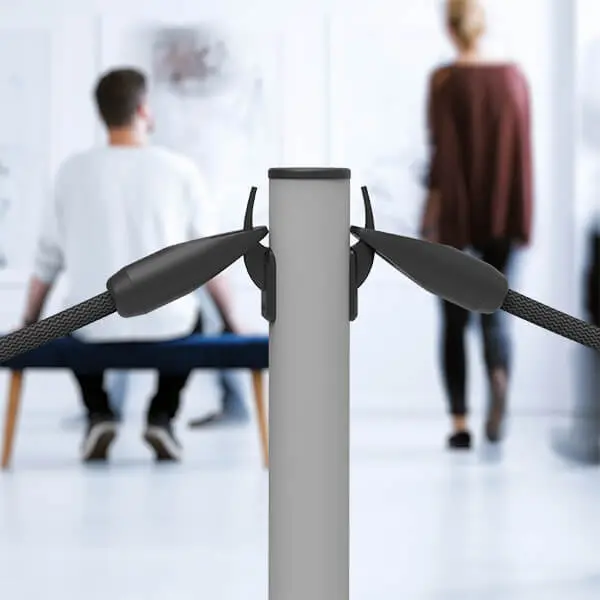 Sistema de encganche del poste para cordón Line