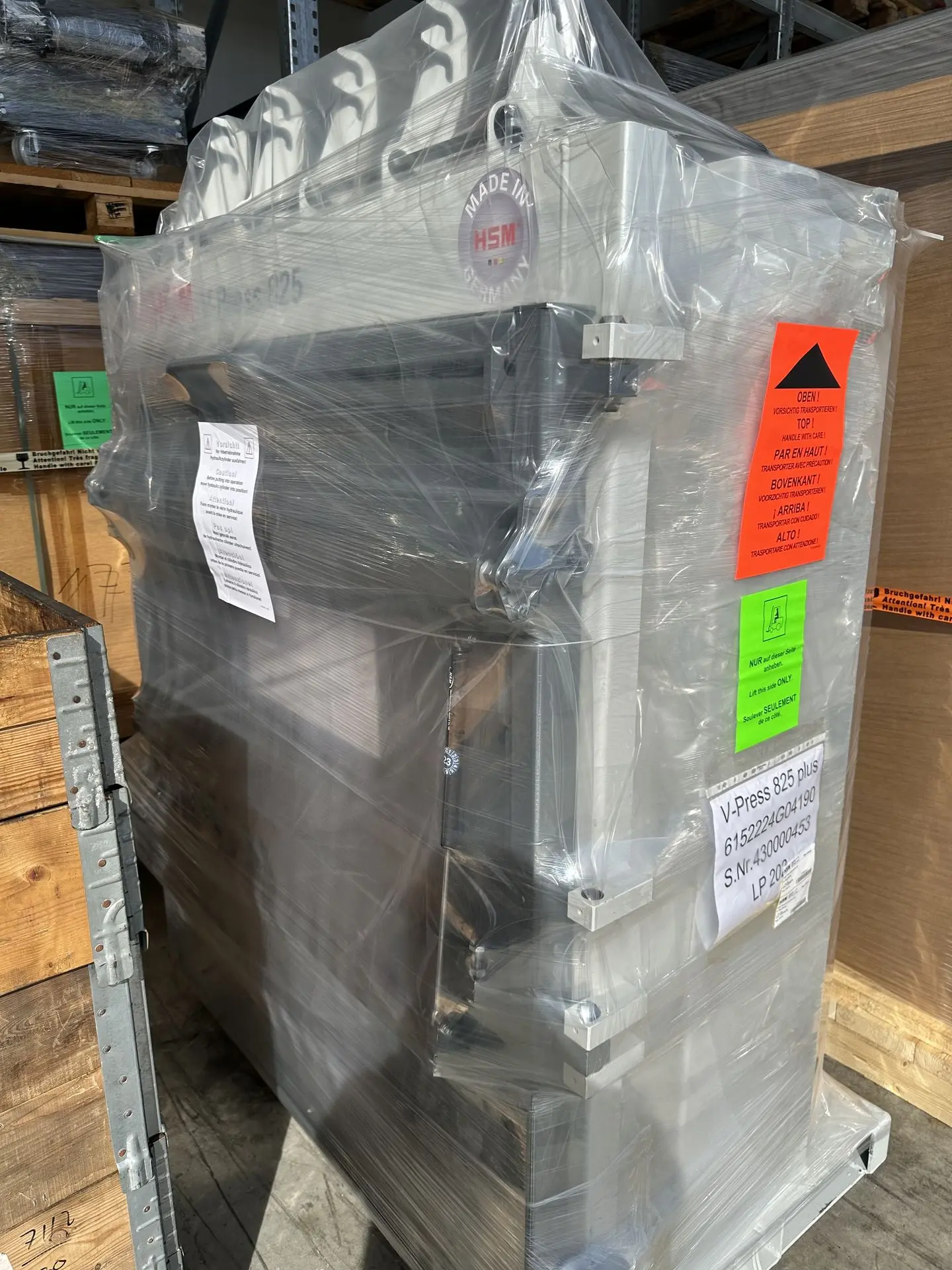 HSM V-Press 825 embalada