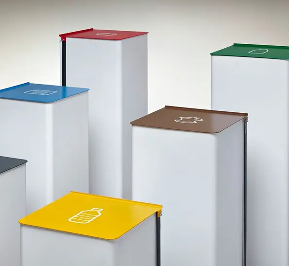 Papeleras para desechar residuos con amplia variedad de diseños y capacidades, desde cubos de despacho hasta contenedores industriales