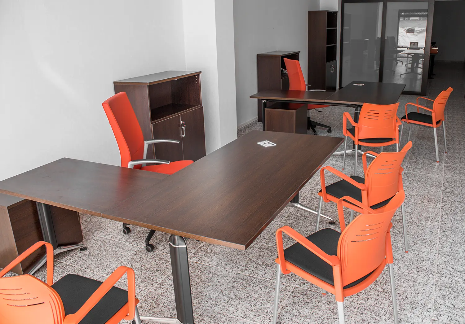 Sillas Spacio de Actiu en color naranja