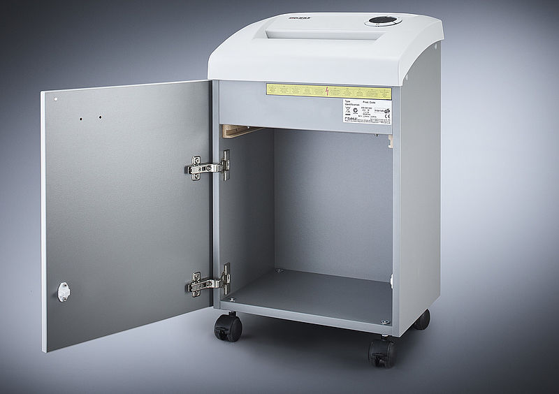 Puerta de amplia apertura del mueble de madera de la destructora Dahle 204 40204-04691 con corte en tiras de 3,9 mm.