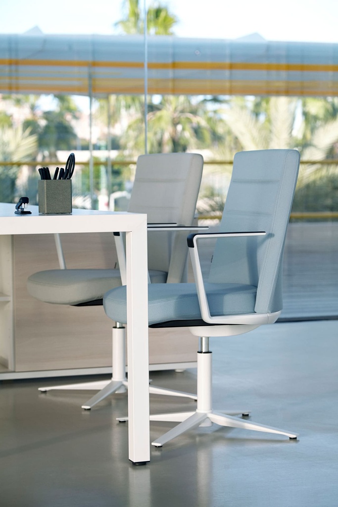Sillones Cron con base autoretorno