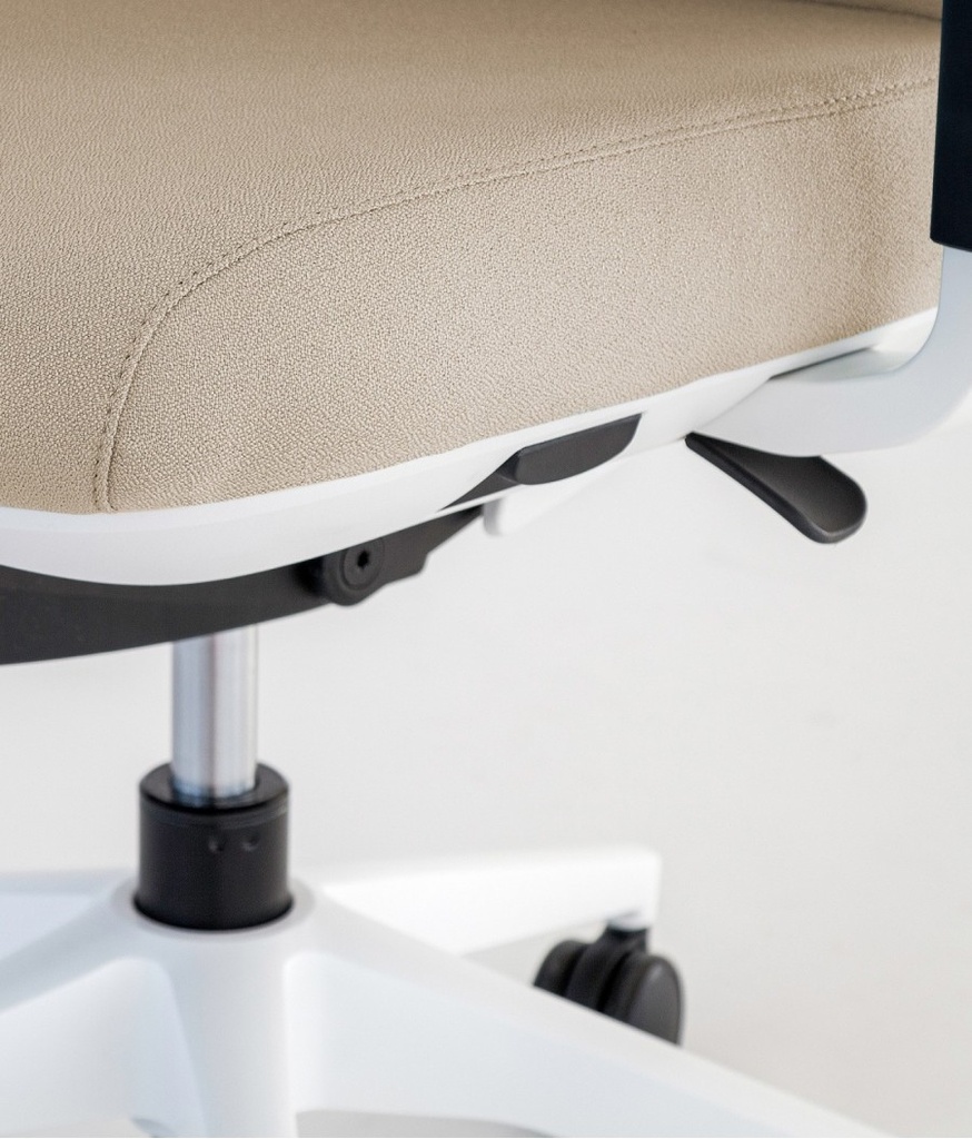 Base personalizable de la silla ergonómica Trim de Actiu con malla transpirable