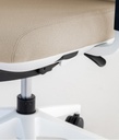 Base personalizable de la silla ergonómica Trim de Actiu con malla transpirable