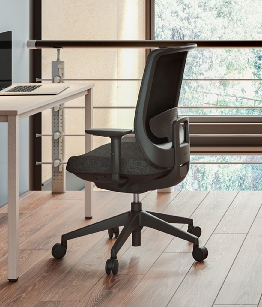 Silla ergonómica negra Trim de Actiu con respaldo de altura regulable para envío rápido