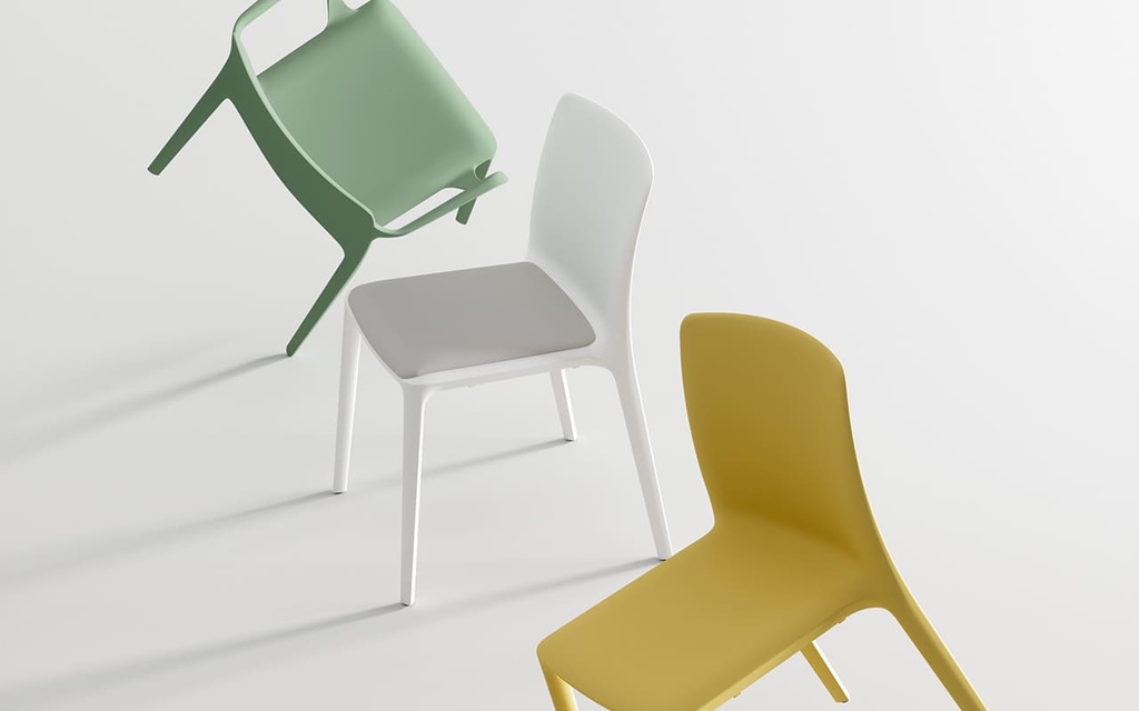 Silla Fluit negra con tratamiento contra la degradación por la exposición al sol