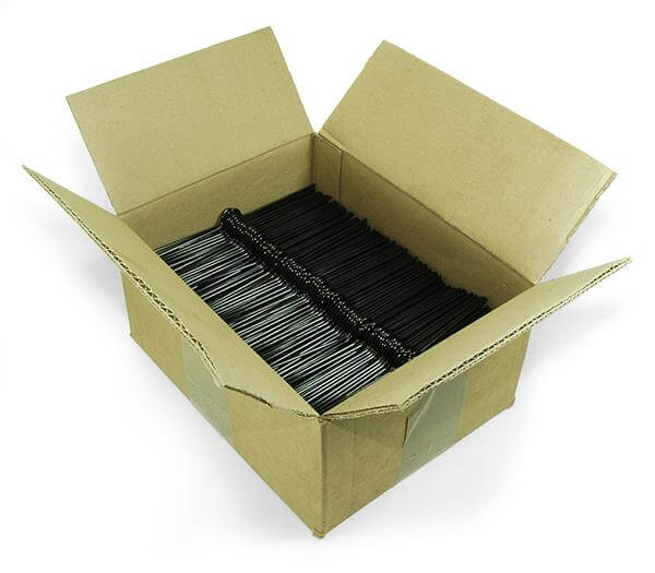 Caja con 1500 colgadores calendario en color negro