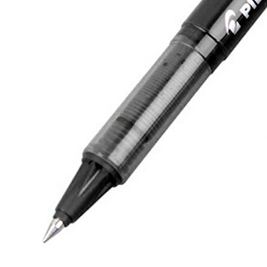 Bolígrafo Pilot V-Ball 0,5 negro completamente cerrado con clip metálico y diseño profesional