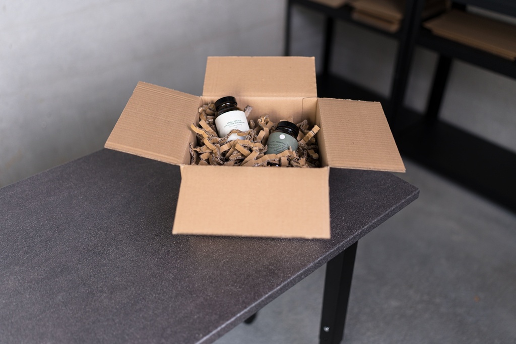 Caja con chips creados con HSM ProfiPack ecoChip