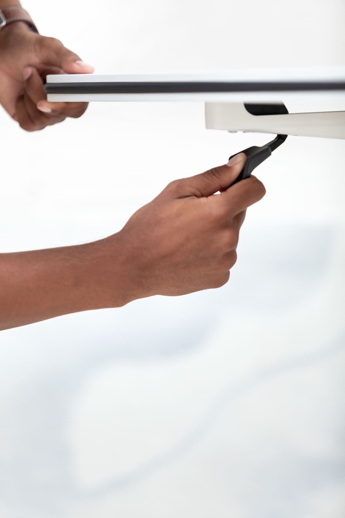 Mesa elevable, abatible y móvil con ruedas Talent de Actiu