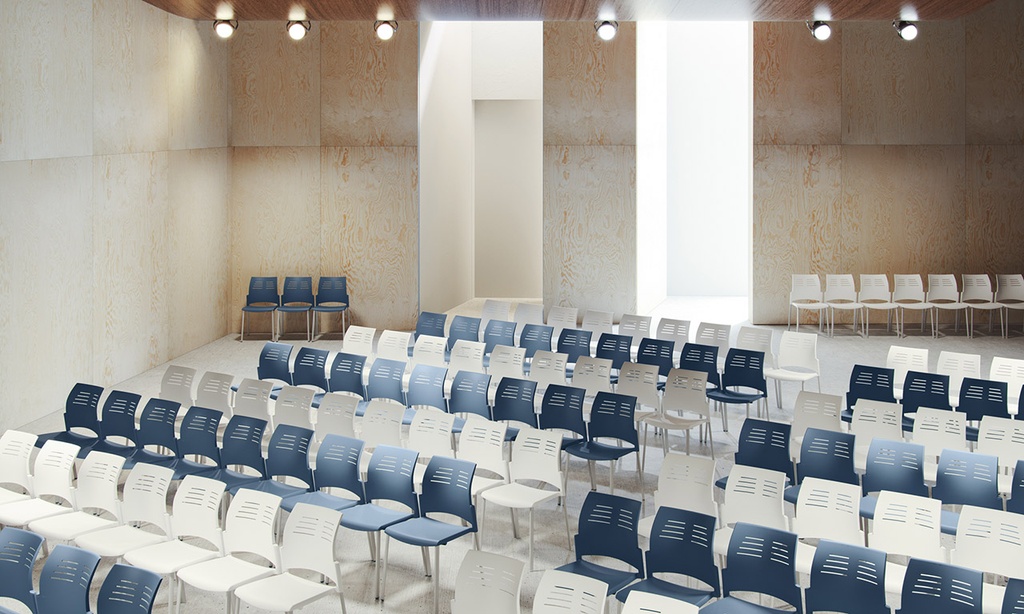 Salón de congresos con silla Spacio de Actiu en azul y blanco