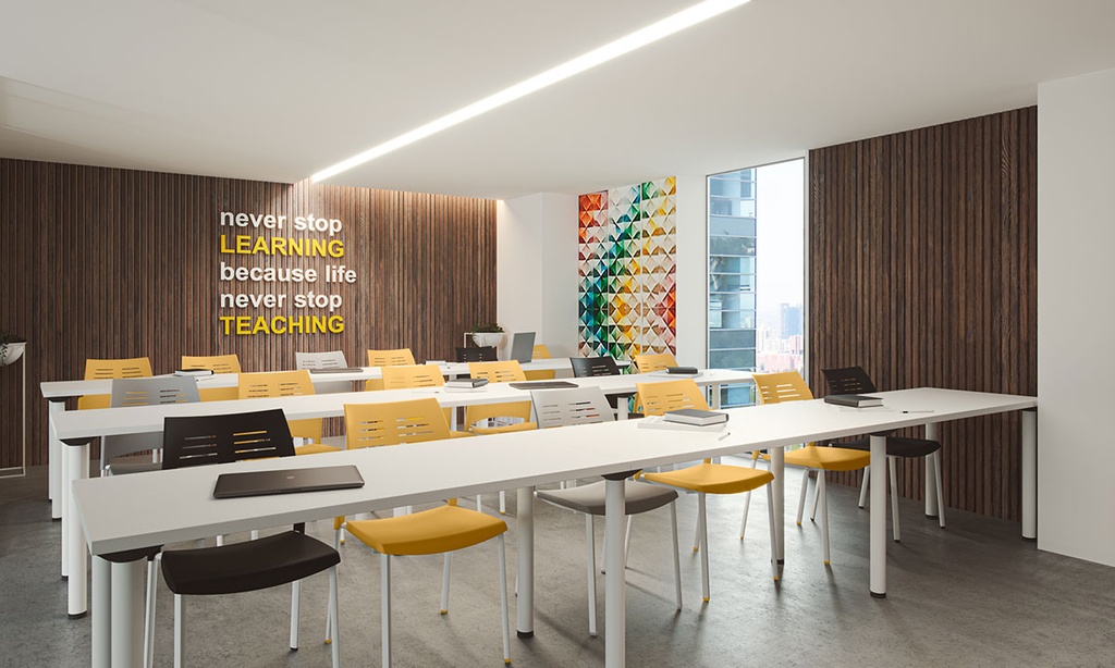 Aula de formación con sillas Spacio de cuatro patas en amarillo mostaza, negro y gris claro