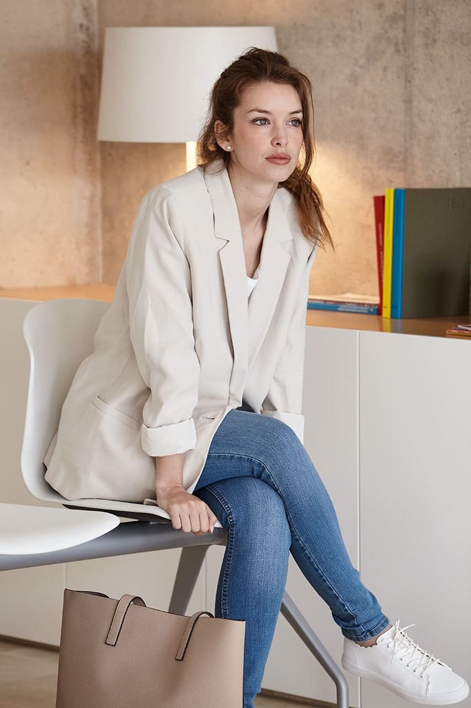 Bancada Whass de asiento ergonómico en color blanco