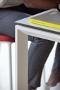 Detalle de diseño en mesa doble Vital Plus ST
