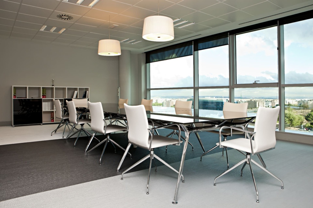 Mesa doble de reunión Arkitek con superficie de cristal